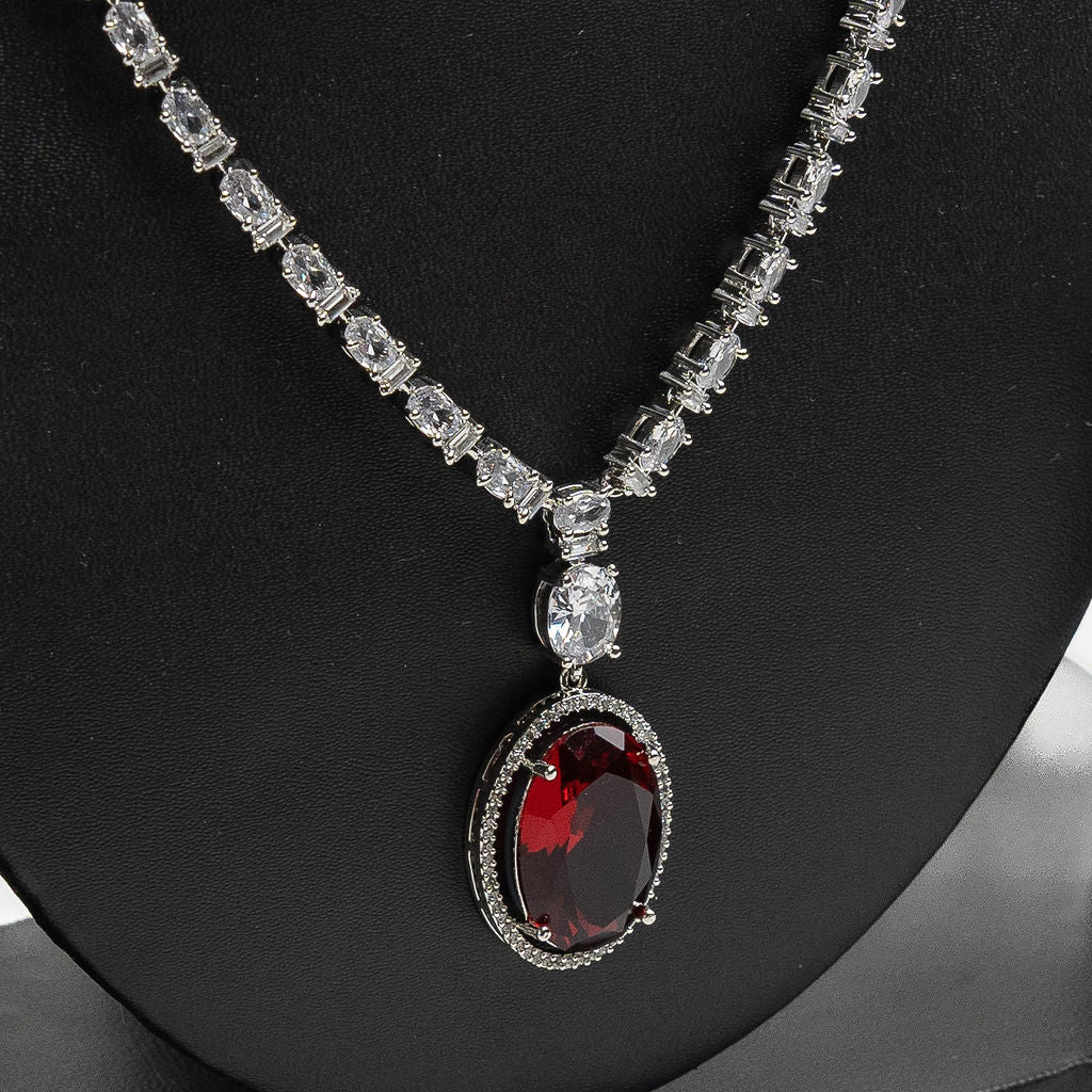 Maya Pendant Set