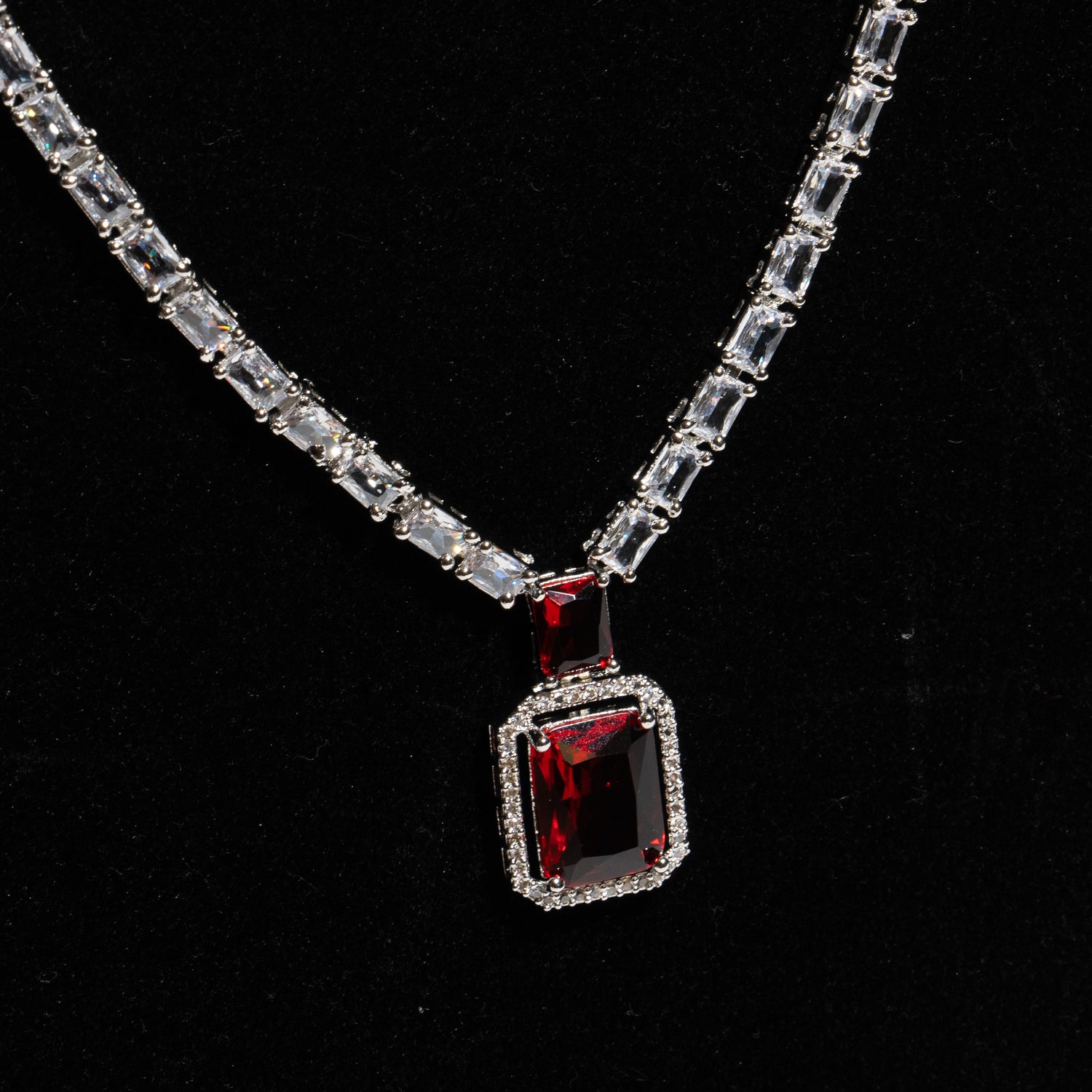 Ritika Pendant Set