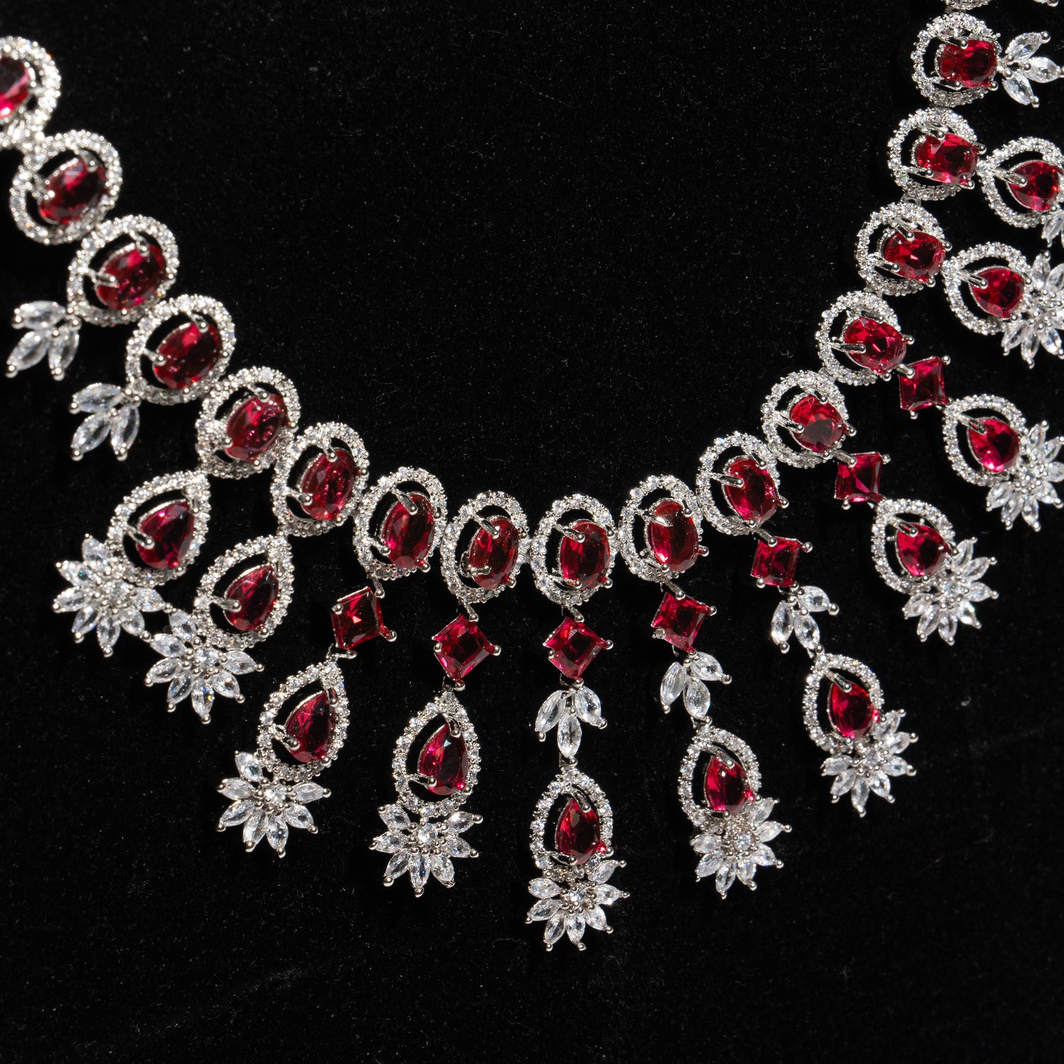 Vasudha Necklace Set