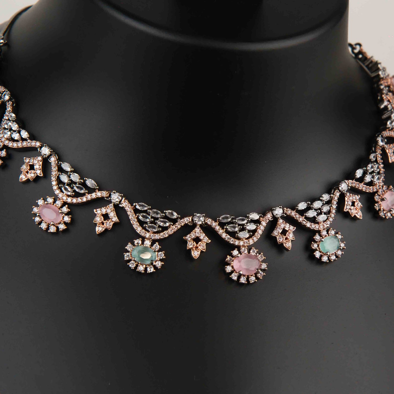 Vishaka Necklace Set