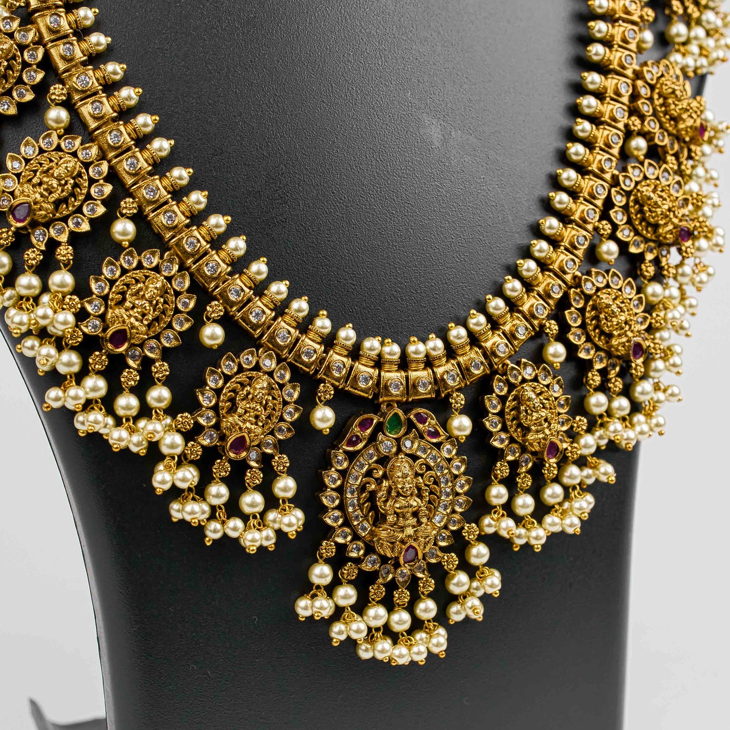 Tara Regal Necklace Set