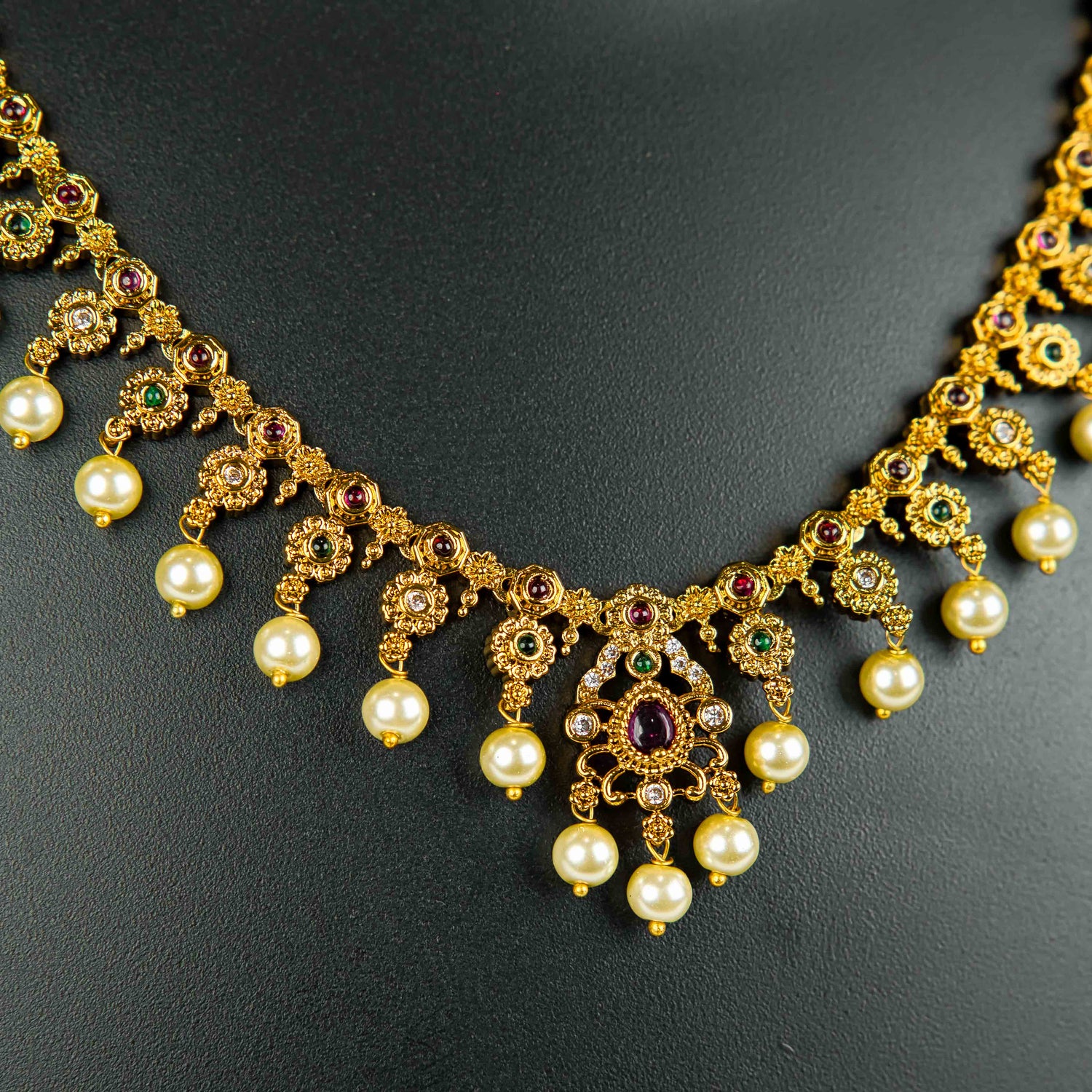 Azra Temple Necklace Set