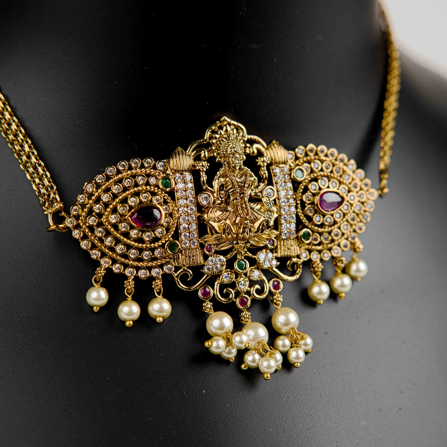 Freya Temple Choker Set