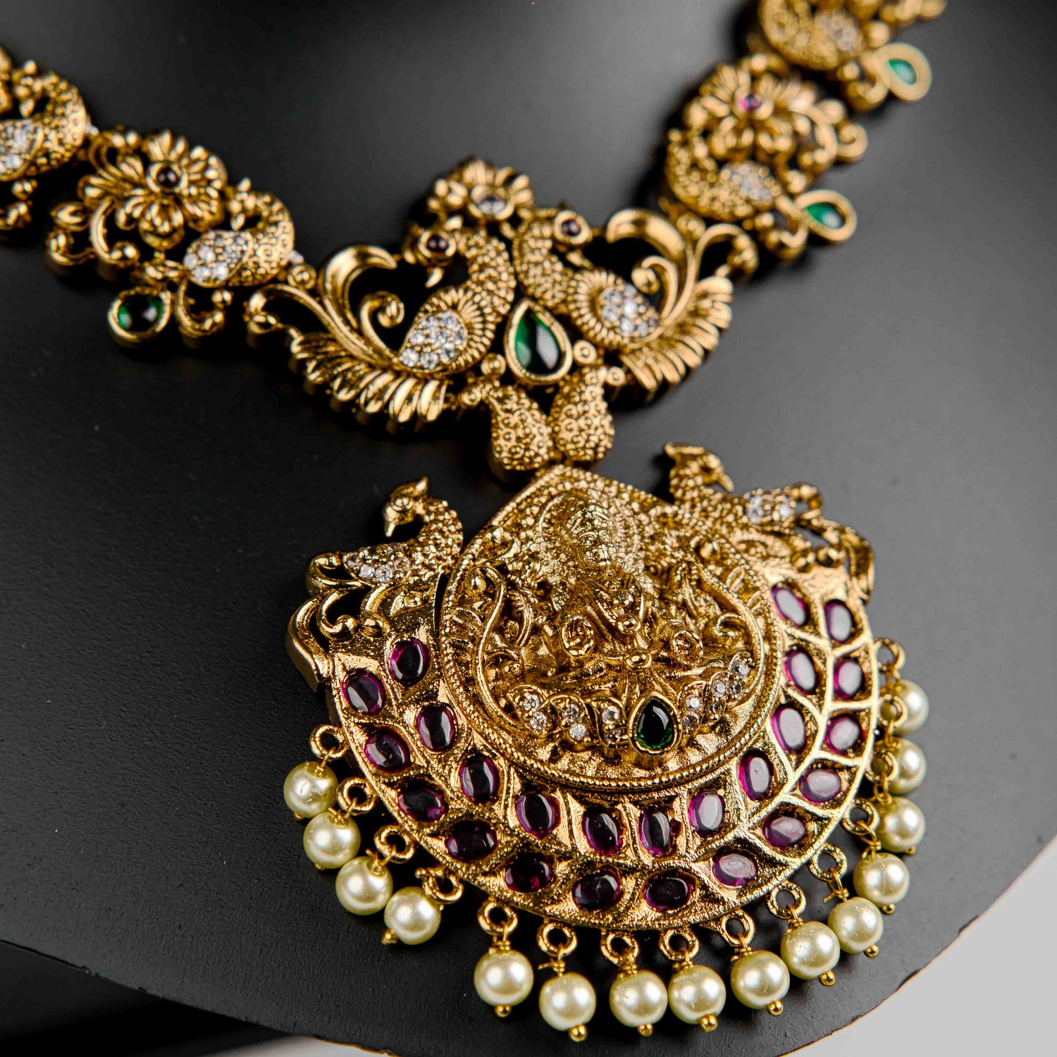 Shringara Temple Necklace Set
