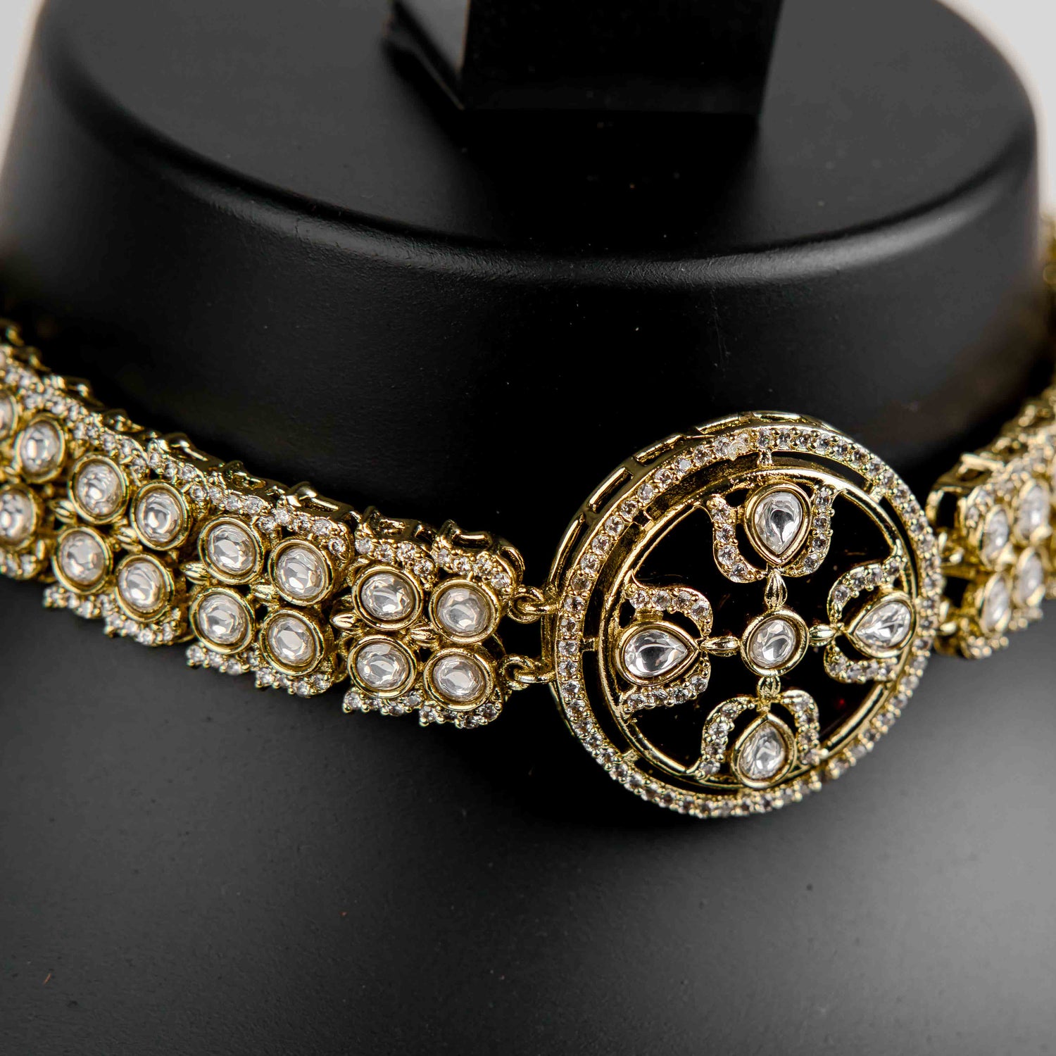 Gulzar Choker Set