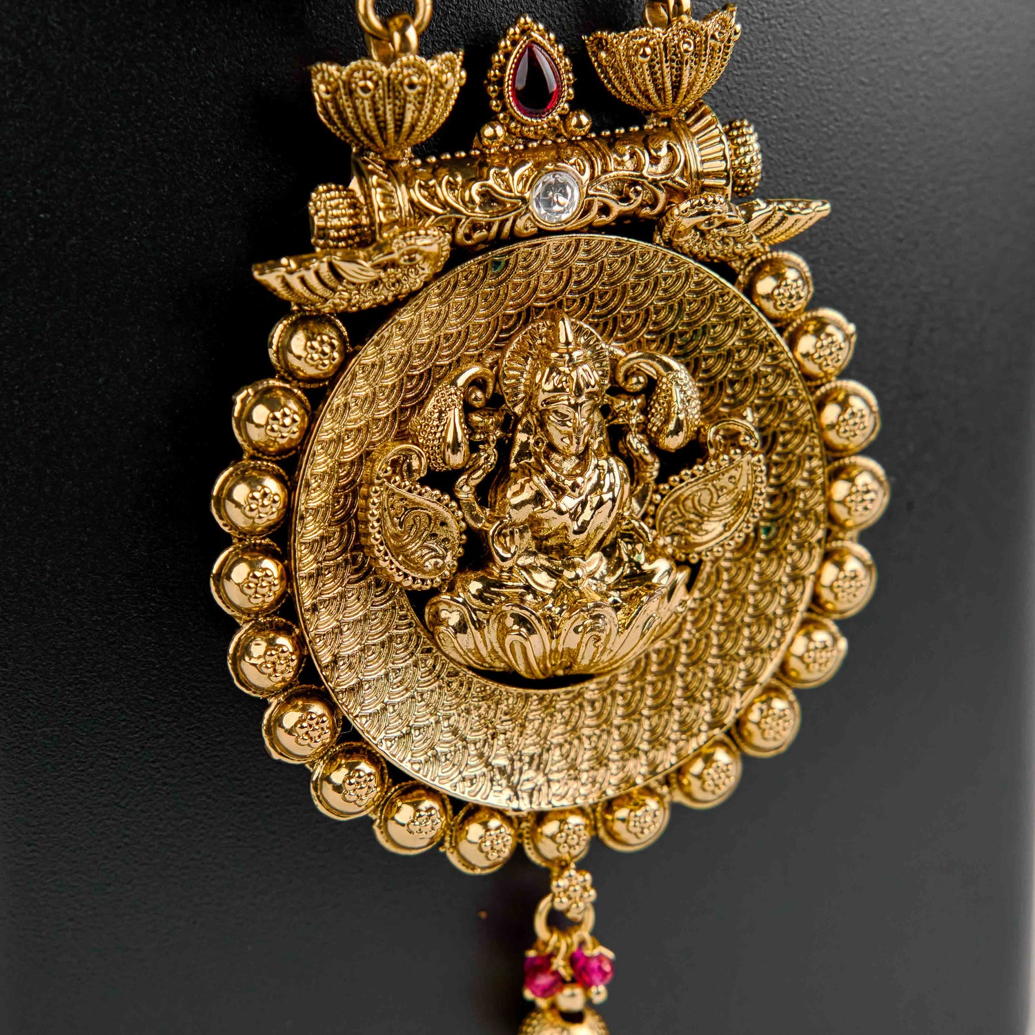 Karunya Temple Necklace set