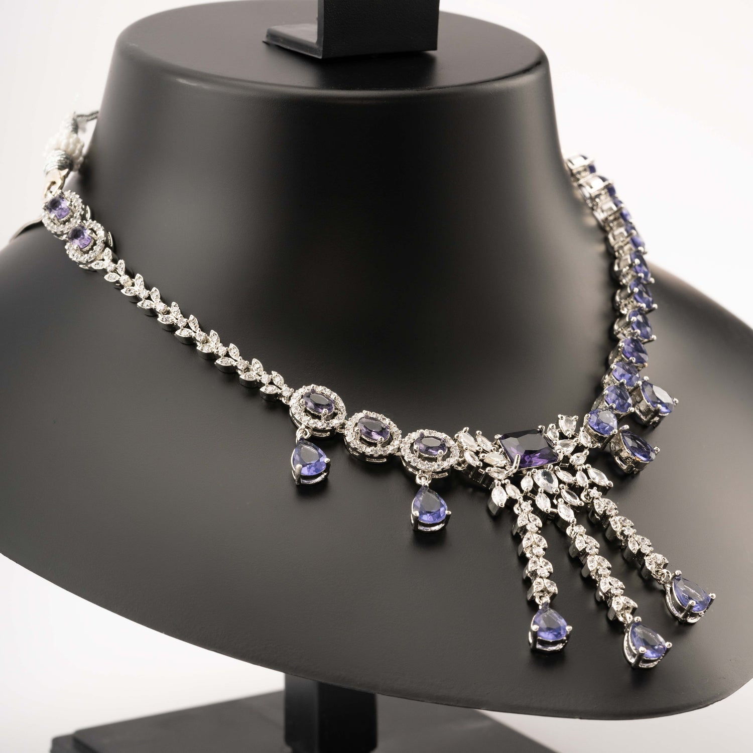 Sonal Necklace Set