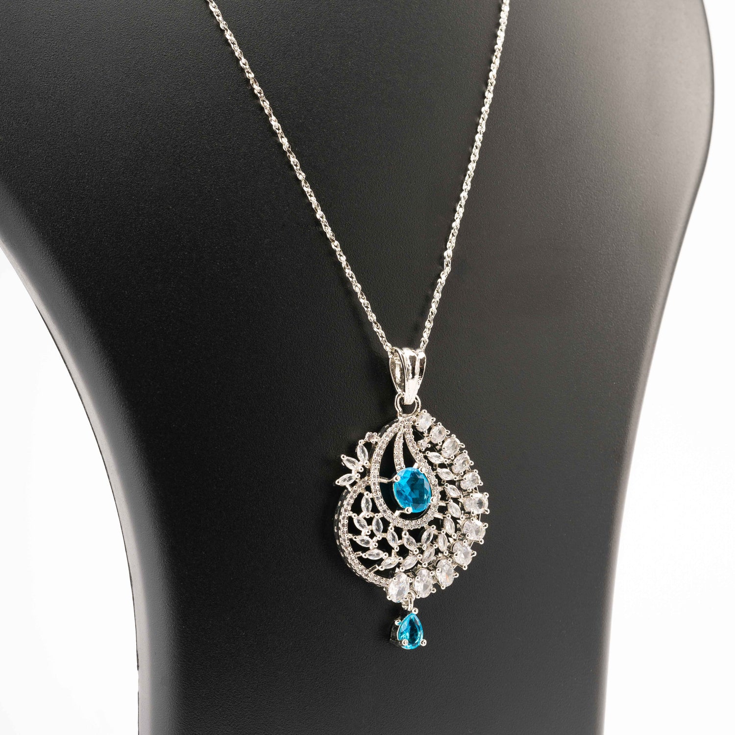 Jenny Pendant Set