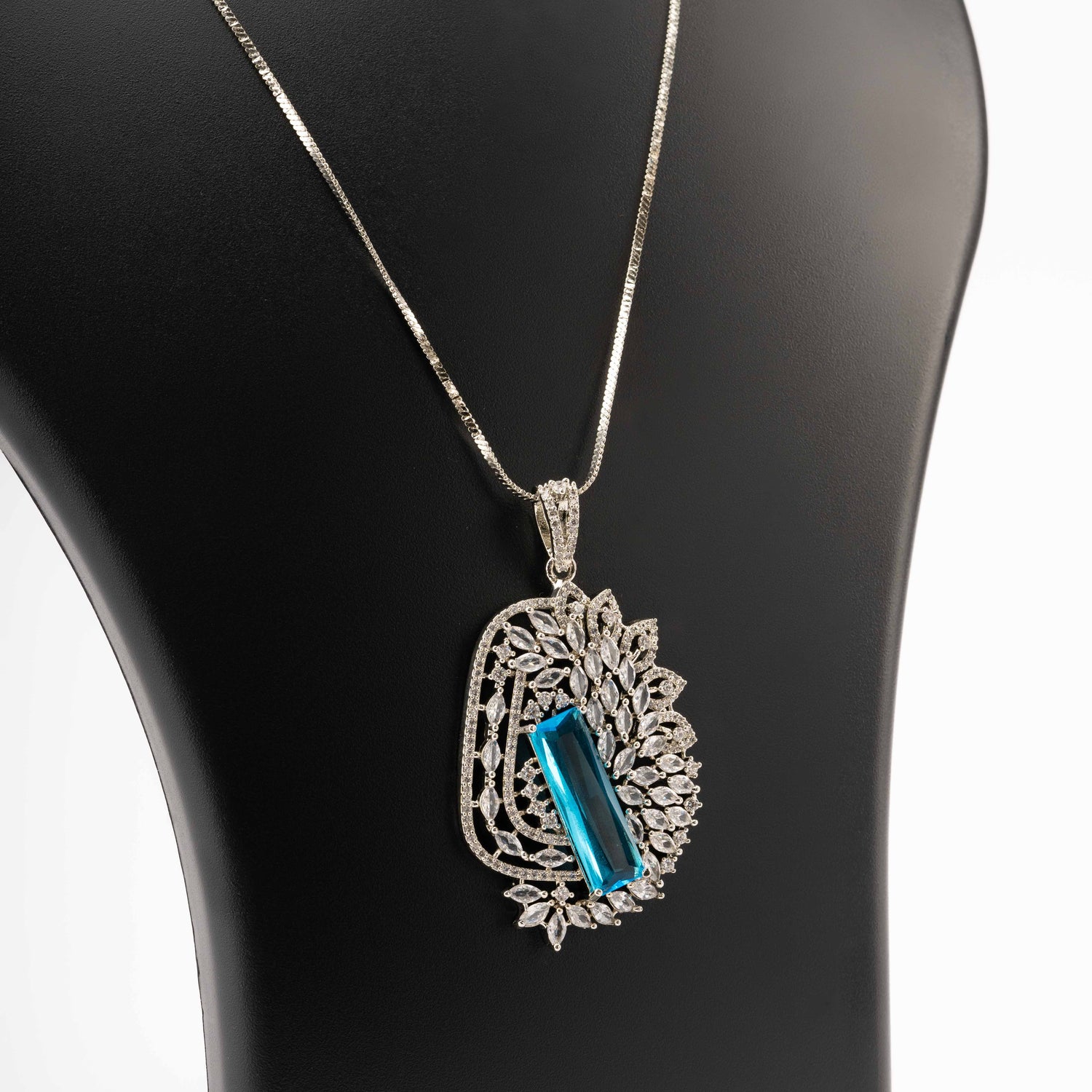 Katie Pendant Set