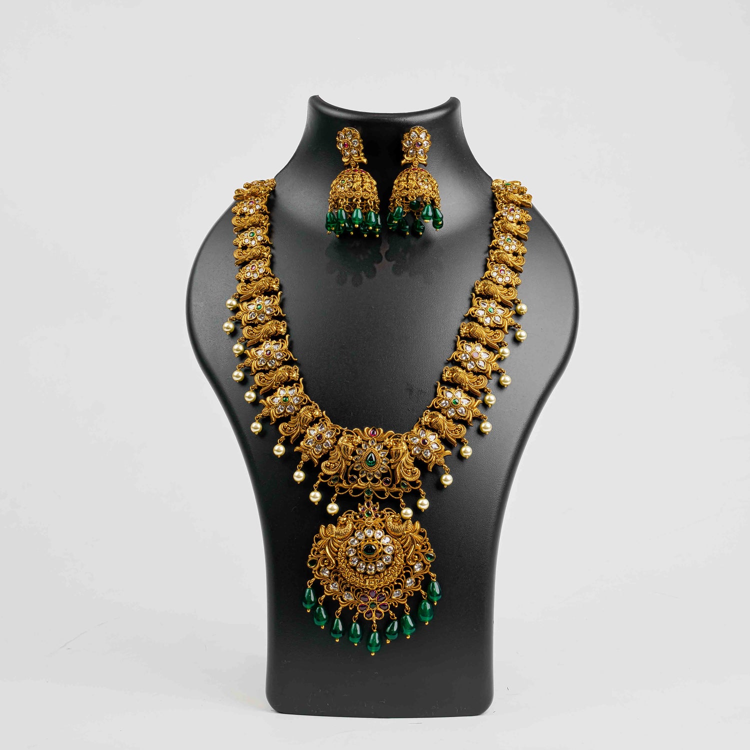 Mayur Vilas Necklace Set