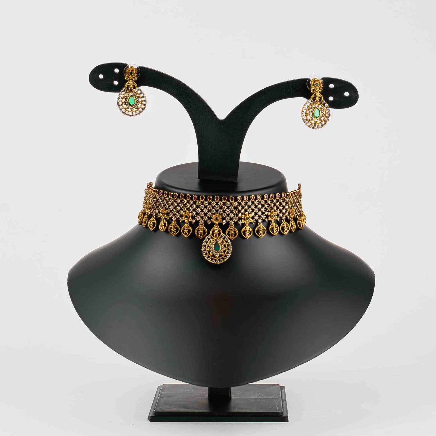 Svara Temple Choker Set