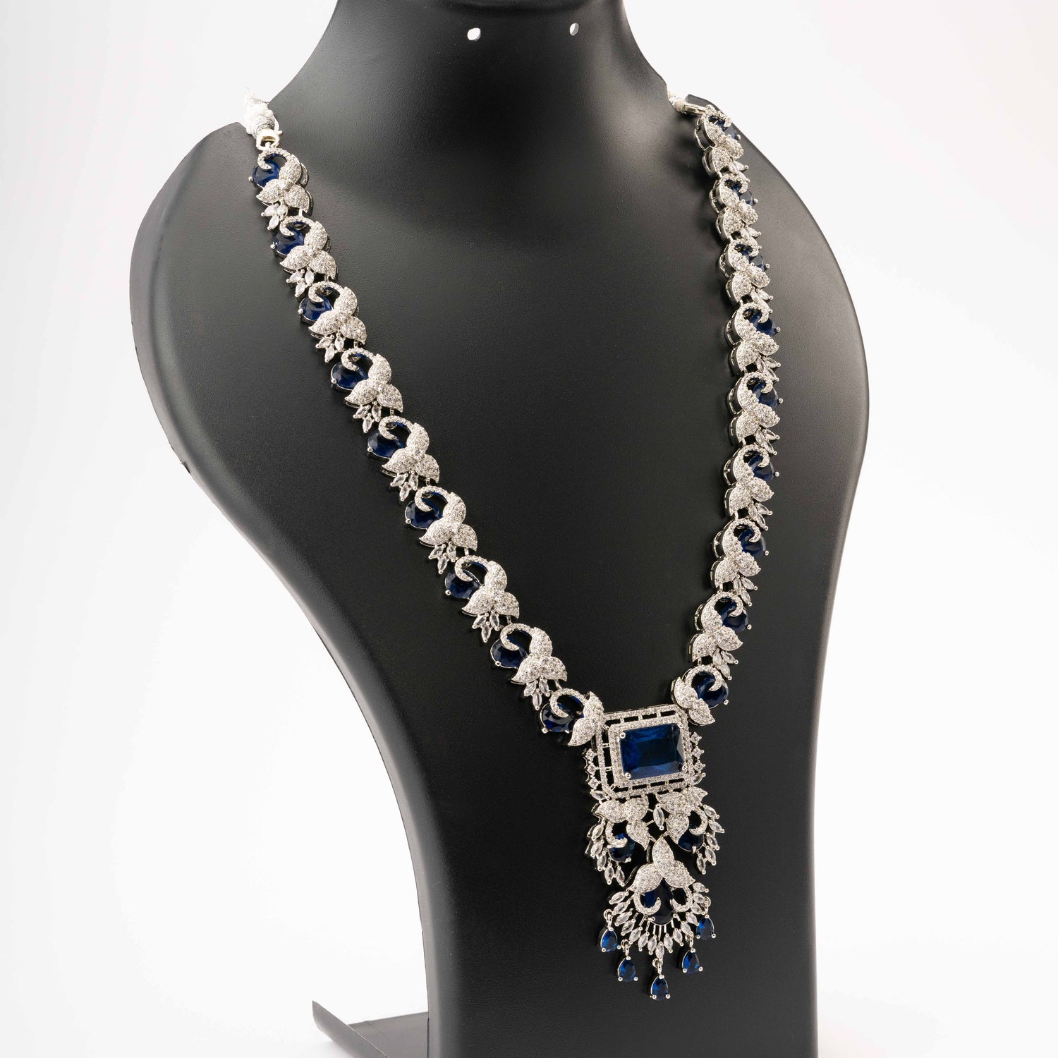 Brinda Bridal Necklace Set